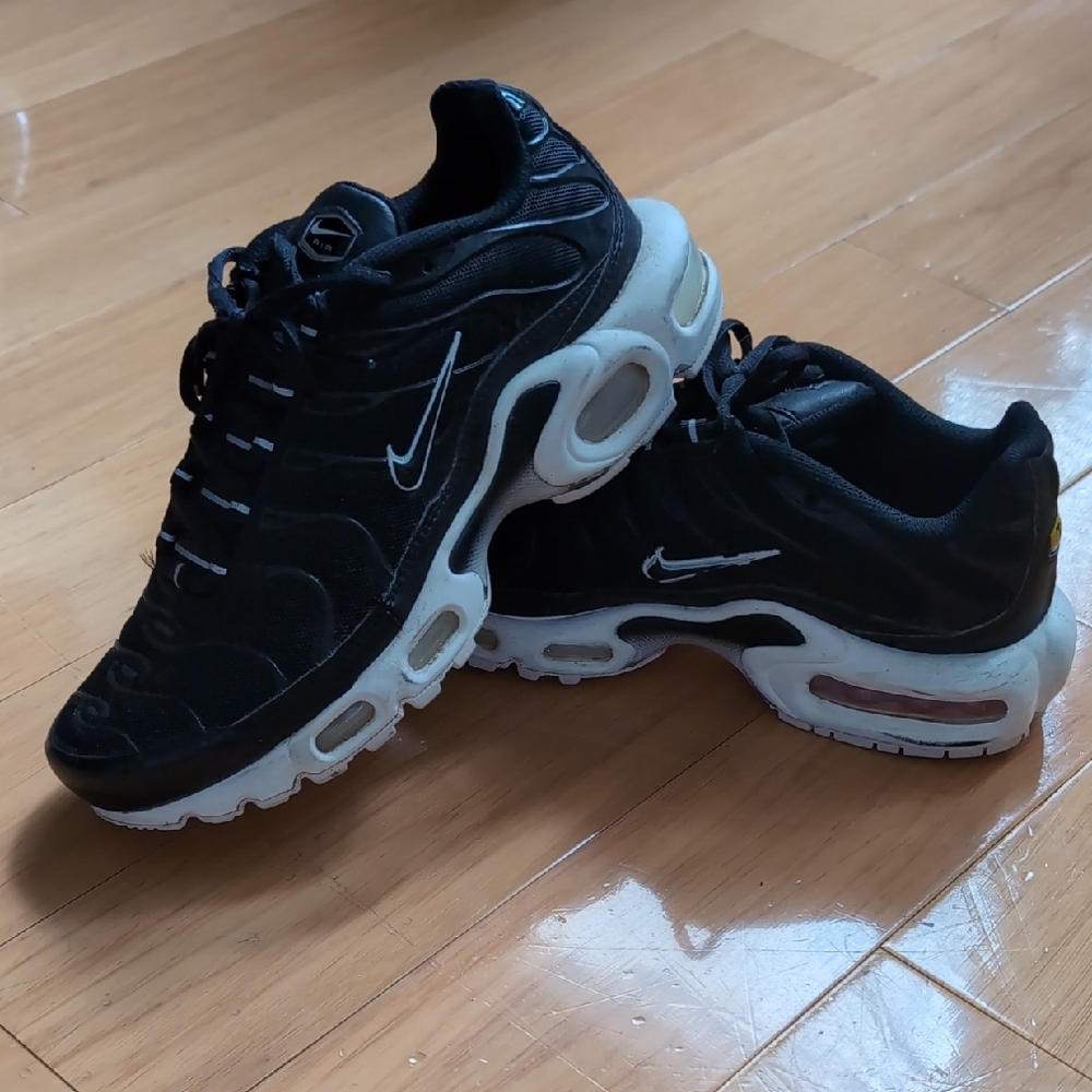 Nike Black and White Air Max Sneakers
